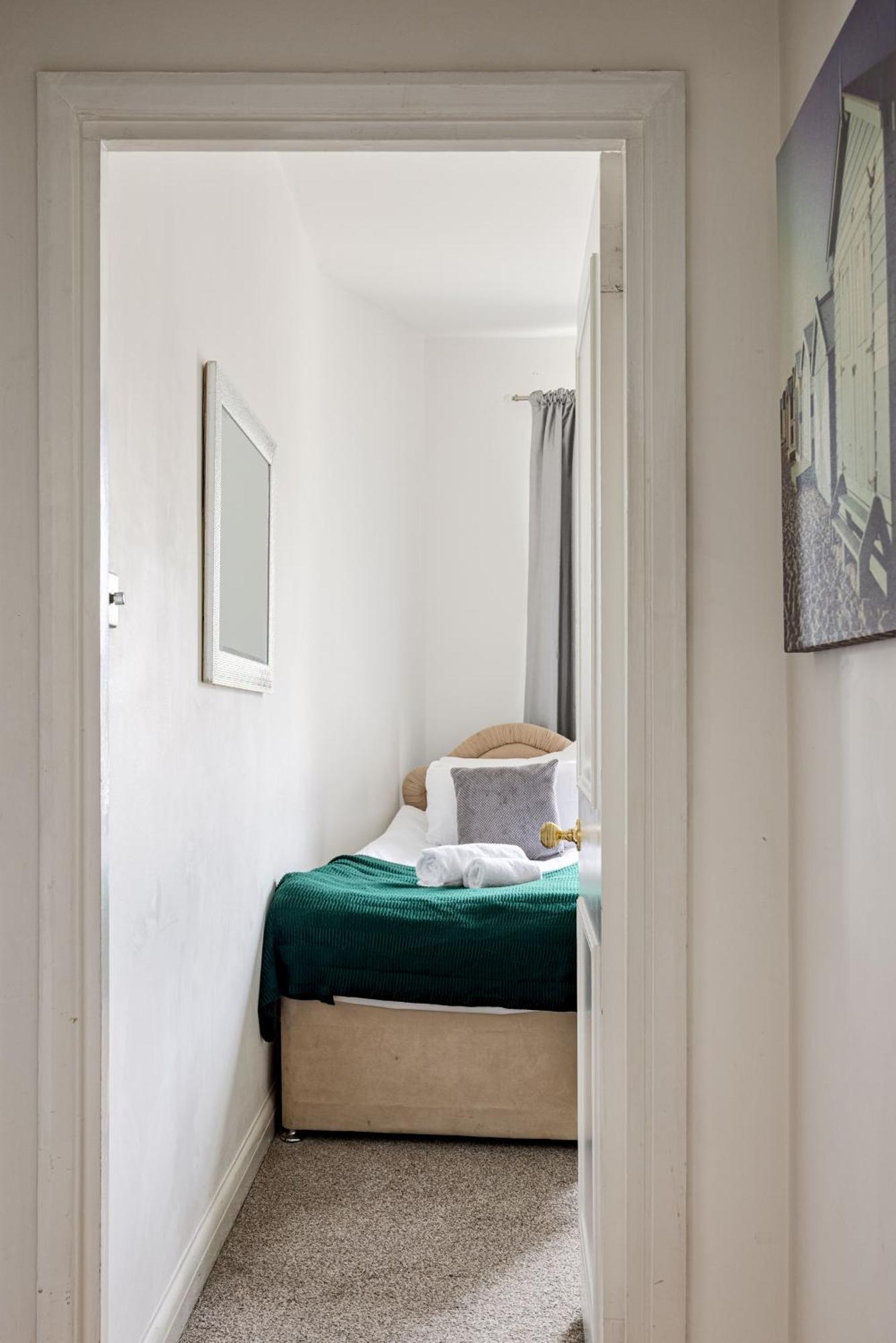 Picktheplace Lancaster Gate Лондон Экстерьер фото